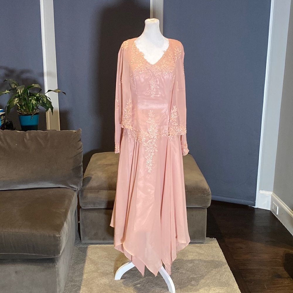 Women’s Pink Chiffon Dress Floral Detail Zip Up Back Matching Jacket Size L NWOT